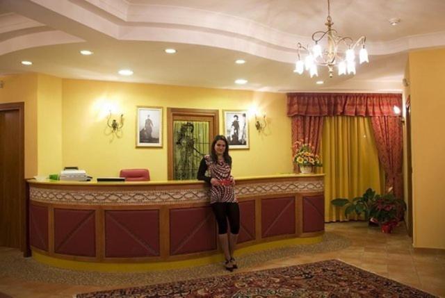 Hotel Duca Di Calabria Serra San Bruno Eksteriør billede