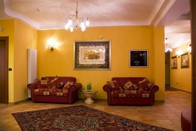 Hotel Duca Di Calabria Serra San Bruno Eksteriør billede