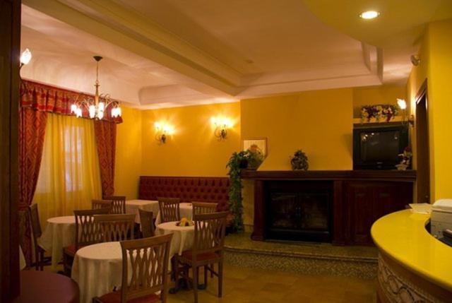 Hotel Duca Di Calabria Serra San Bruno Eksteriør billede