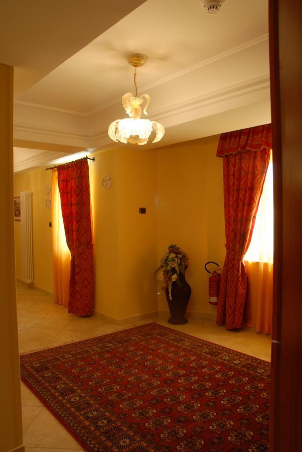 Hotel Duca Di Calabria Serra San Bruno Eksteriør billede